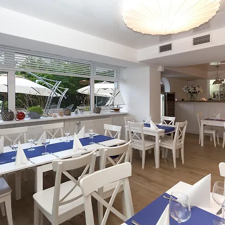 Blekitny Zagiel 3* גדינייה