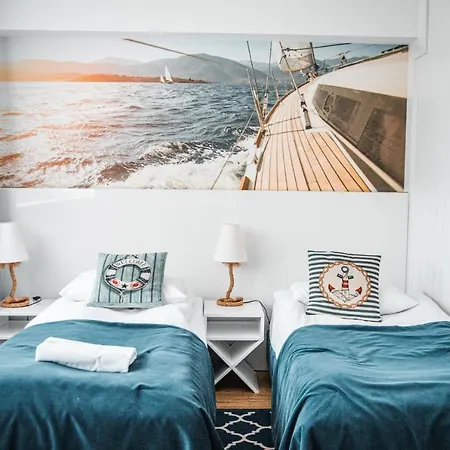 Błękitny żagiel Hotel apartamentowy 4*